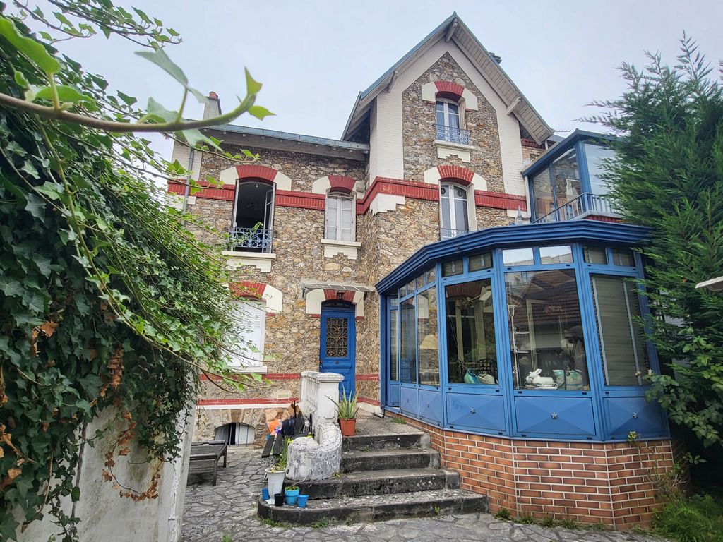 Achat maison à vendre 4 chambres 130 m² - Clamart