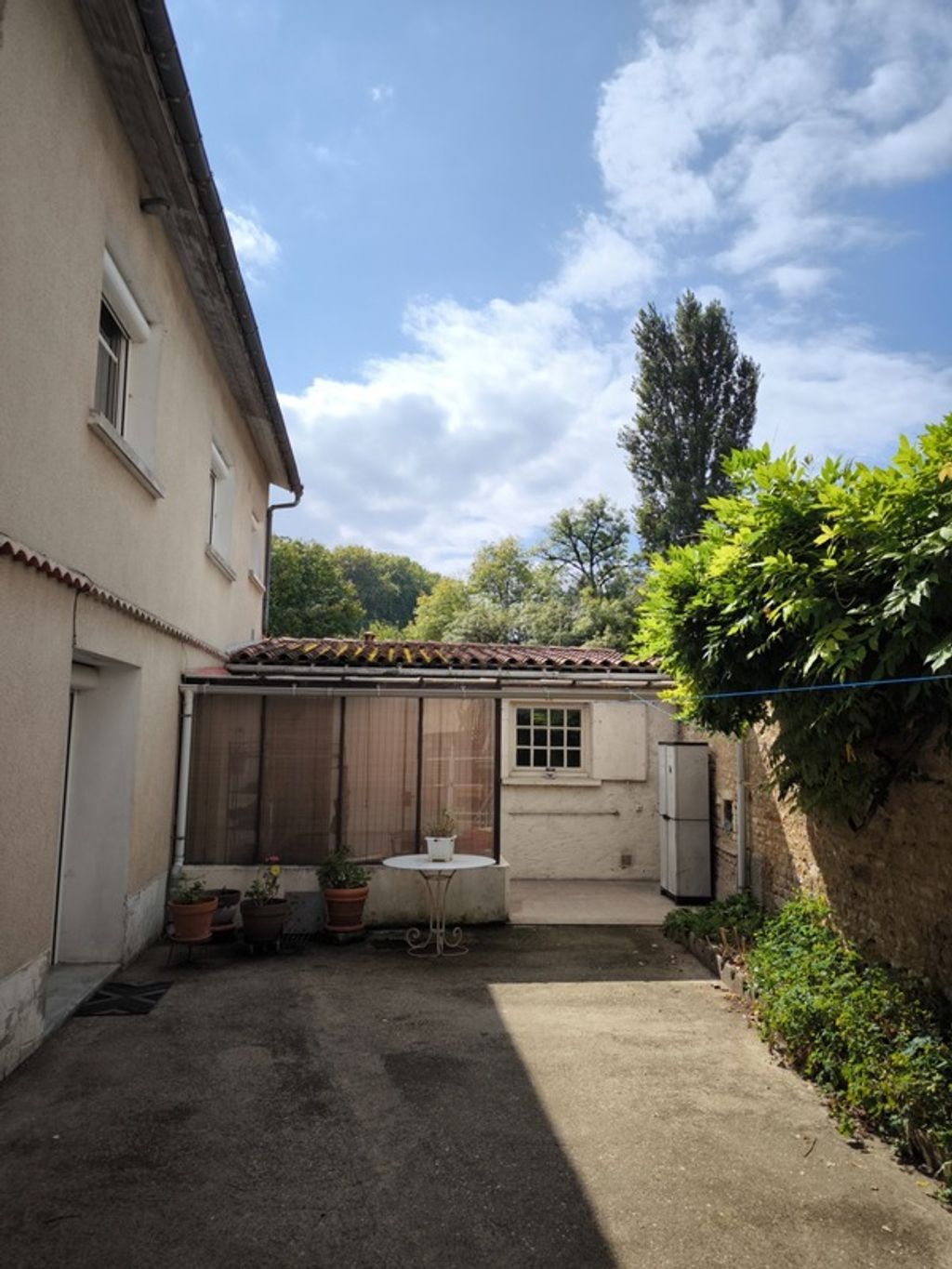 Achat maison à vendre 4 chambres 115 m² - Montignac-Charente