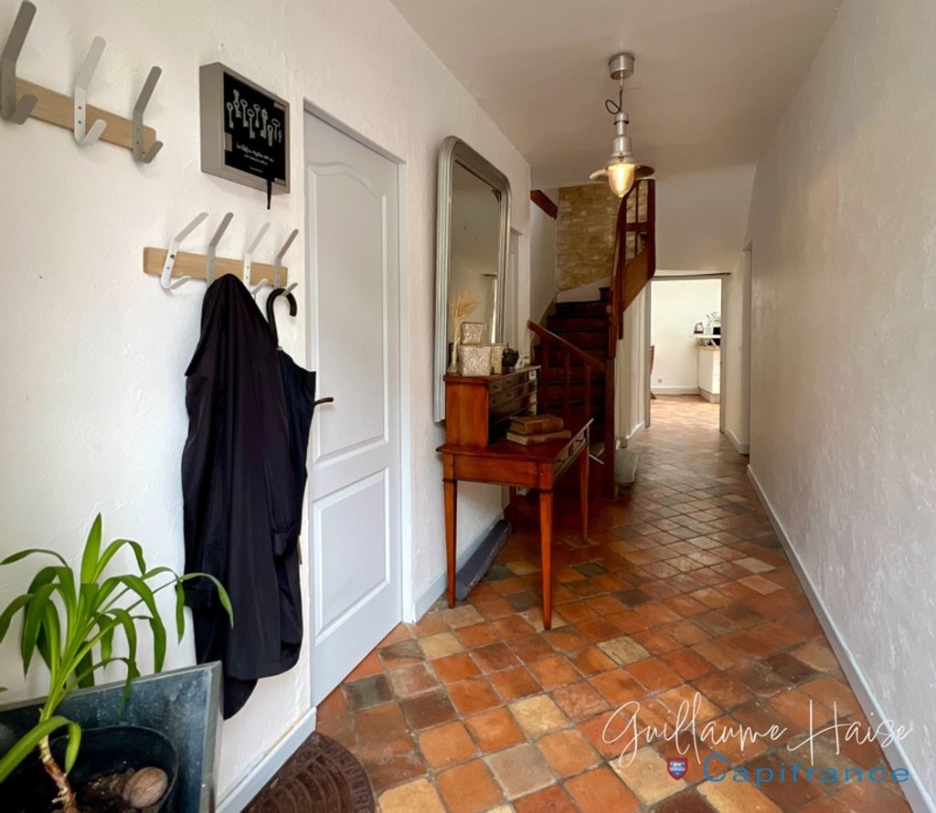 Achat maison à vendre 4 chambres 150 m² - Châteauroux