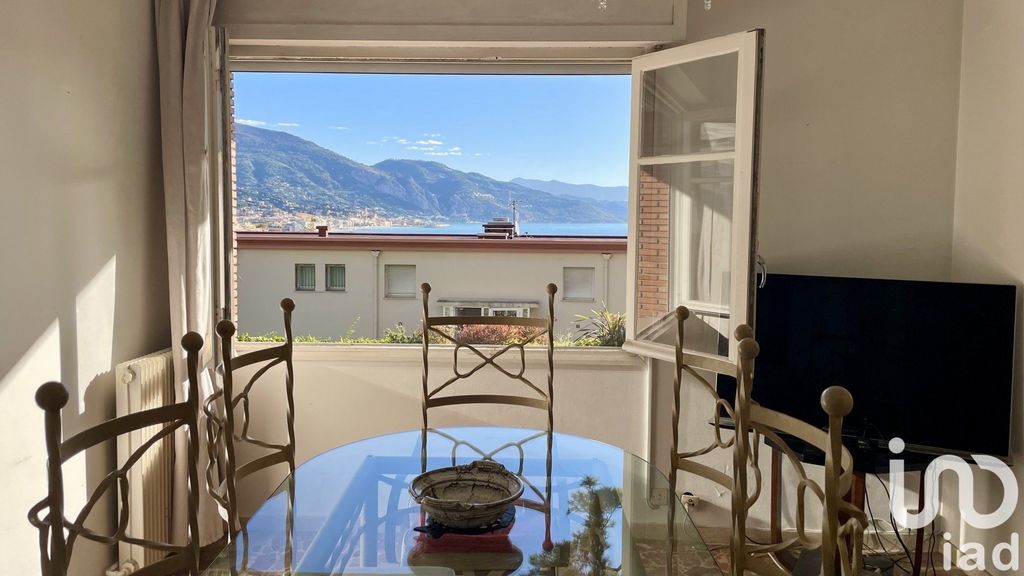 Achat appartement à vendre 3 pièces 65 m² - Roquebrune-Cap-Martin