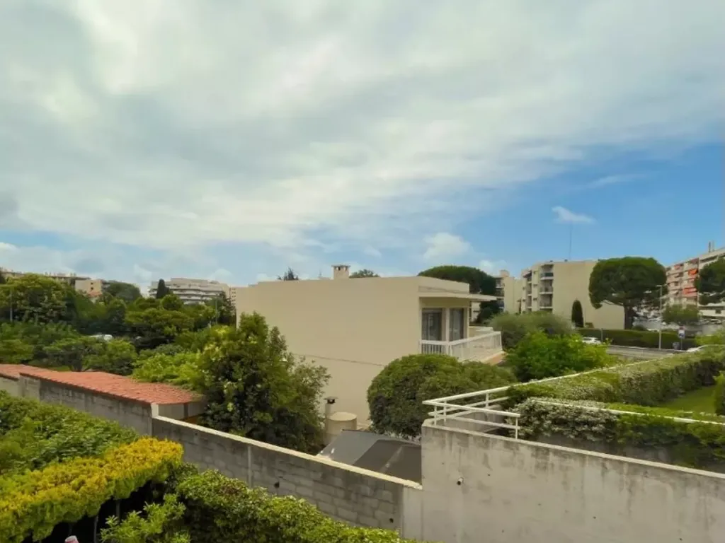 Achat appartement 3 pièce(s) Cagnes-sur-Mer