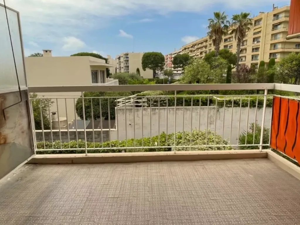 Achat appartement à vendre 3 pièces 67 m² - Cagnes-sur-Mer