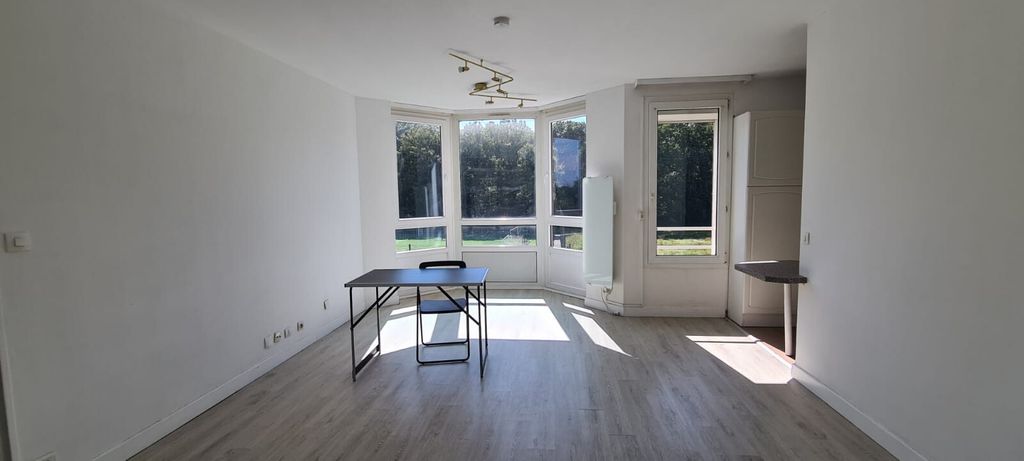 Achat appartement à vendre 2 pièces 45 m² - Savigny-le-Temple