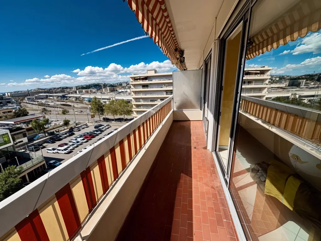 Achat appartement à vendre 3 pièces 70 m² - Nice