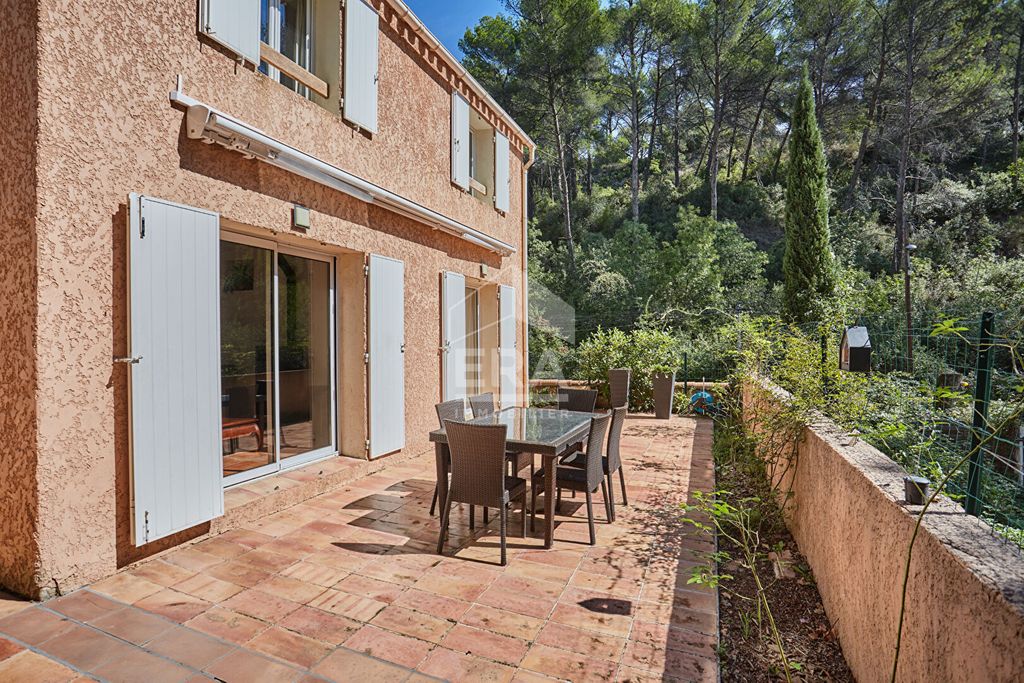 Achat maison à vendre 3 chambres 118 m² - Aix-en-Provence