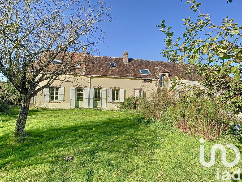 Achat maison à vendre 4 chambres 200 m² - Sépeaux-Saint-Romain