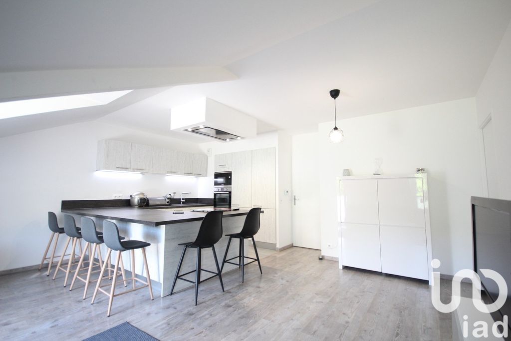 Achat appartement à vendre 3 pièces 80 m² - Les Clayes-sous-Bois