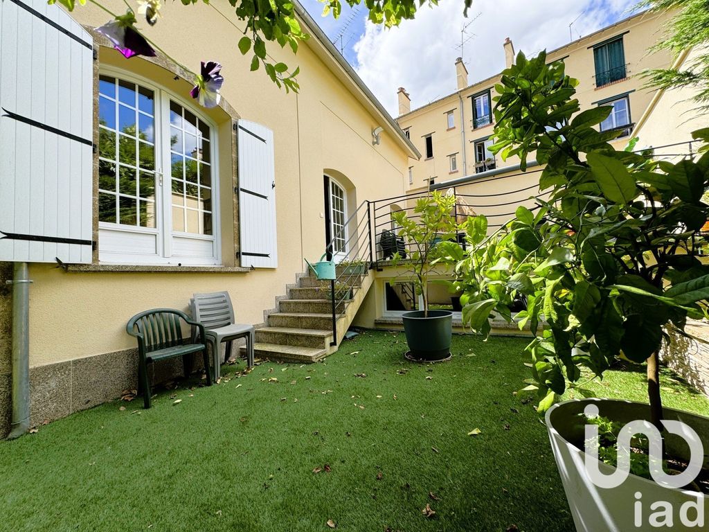 Achat maison à vendre 4 chambres 118 m² - Viroflay