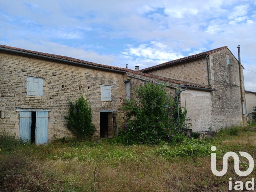 Achat maison à vendre 2 chambres 110 m² - Brioux-sur-Boutonne