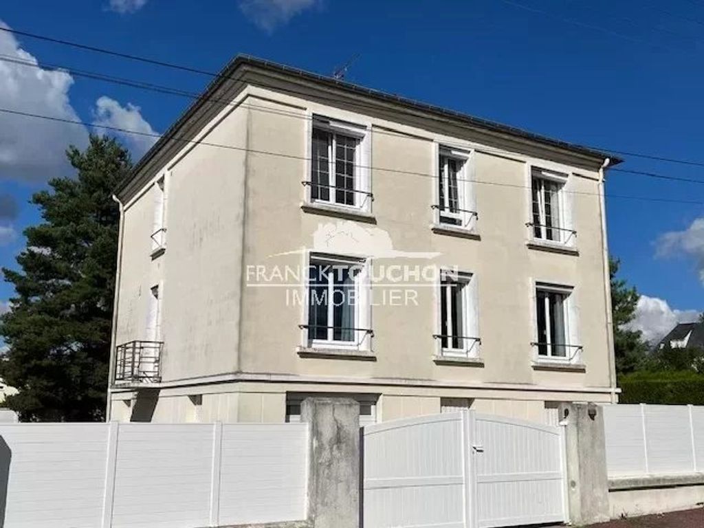 Achat maison à vendre 4 chambres 204 m² - Amilly