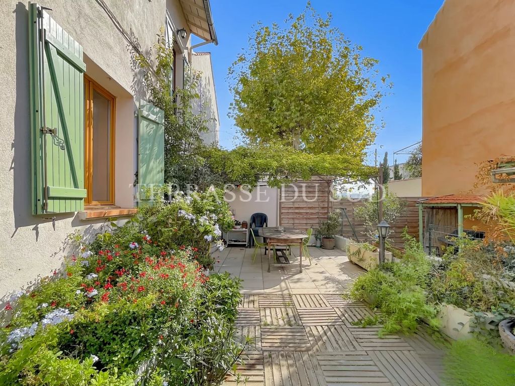 Achat maison à vendre 3 chambres 127 m² - Marseille 16ème arrondissement