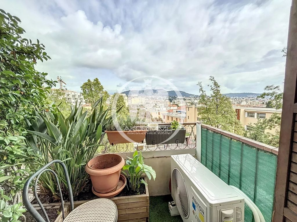 Achat appartement à vendre 2 pièces 53 m² - Nice