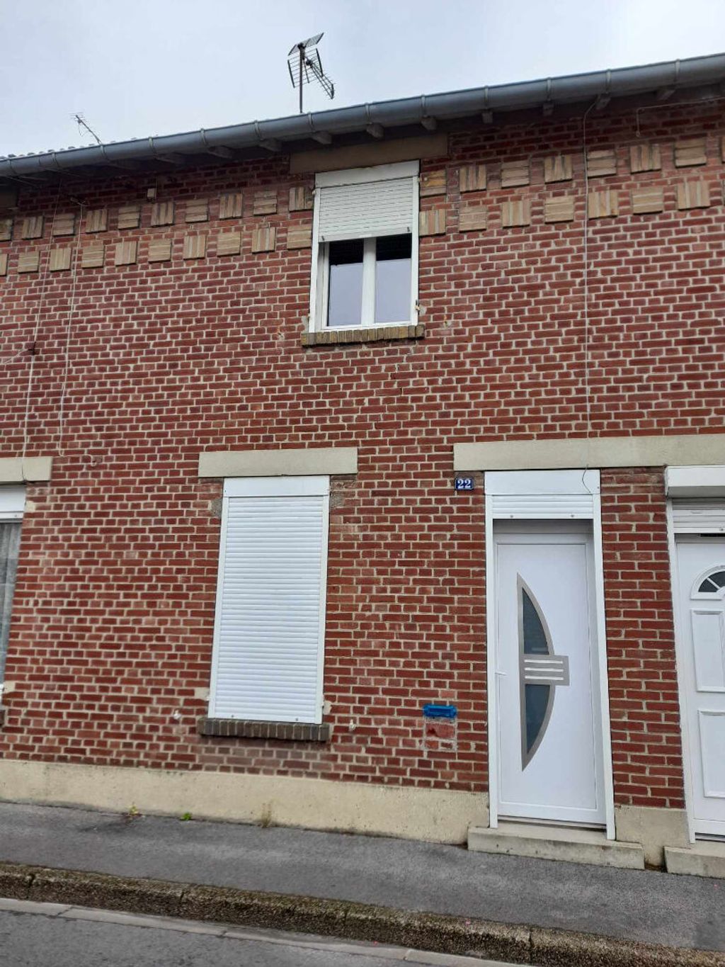 Achat maison à vendre 2 chambres 70 m² - Chauny