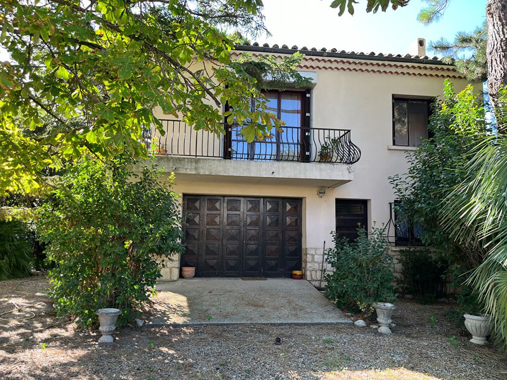 Achat maison à vendre 2 chambres 131 m² - Avignon