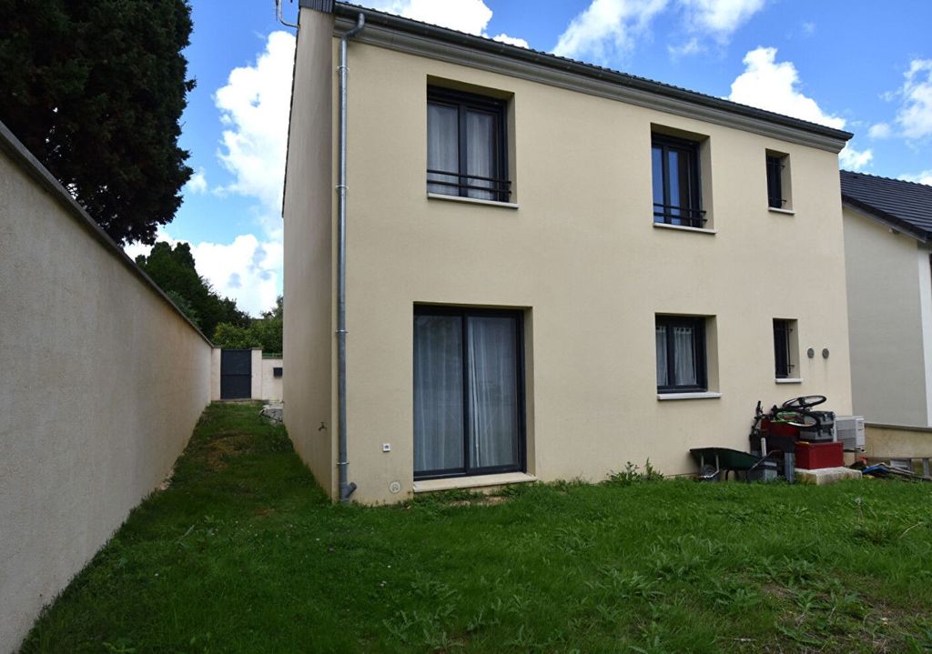 Achat maison à vendre 4 chambres 103 m² - Combs-la-Ville