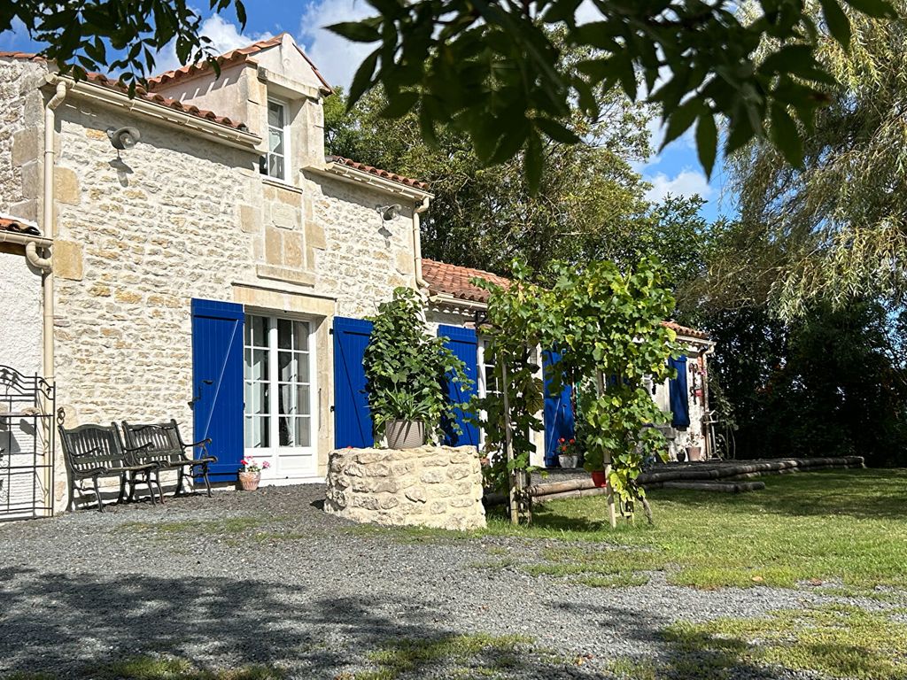 Achat maison à vendre 4 chambres 175 m² - L'Île-d'Elle