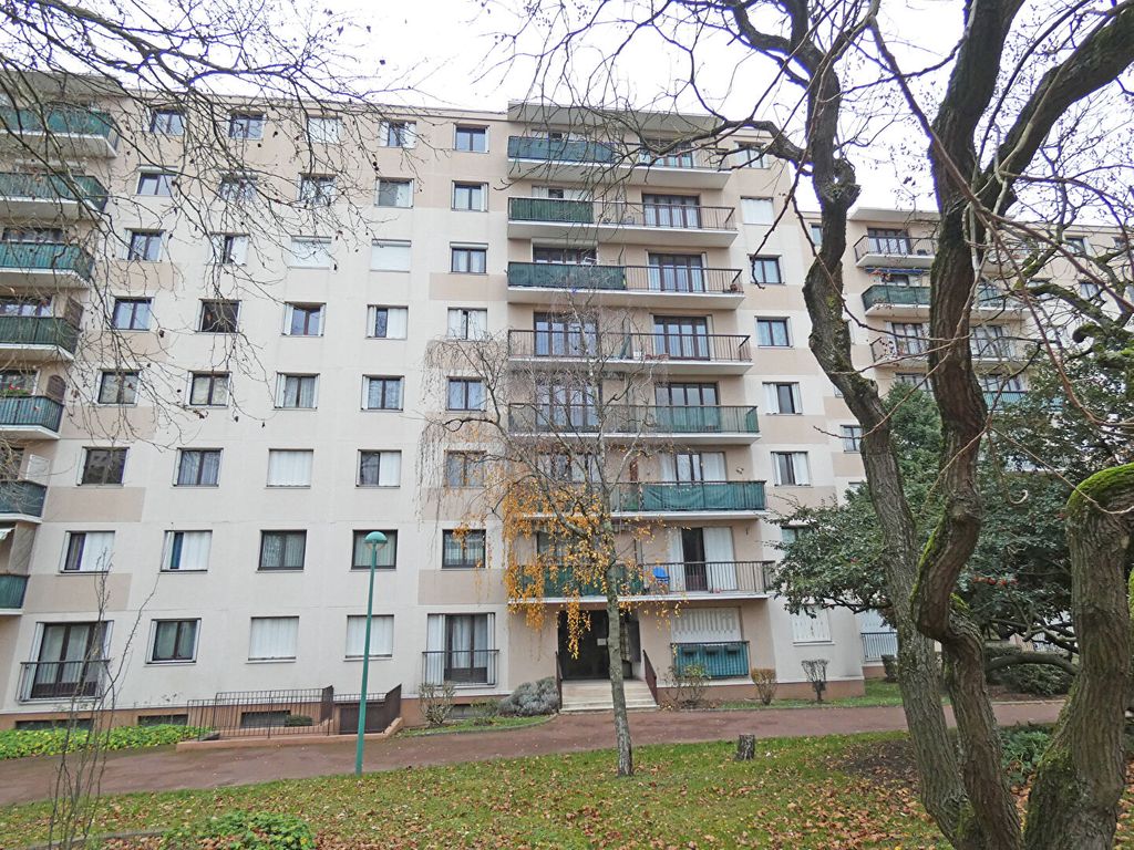 Achat appartement à vendre 3 pièces 70 m² - Neuilly-sur-Marne