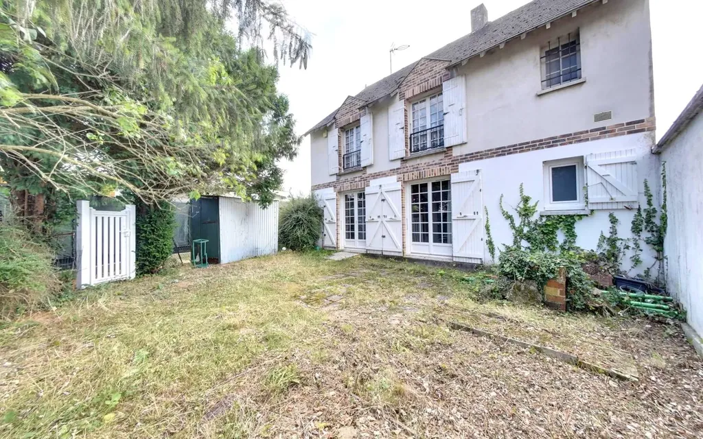 Achat maison à vendre 4 chambres 120 m² - Ozoir-la-Ferrière