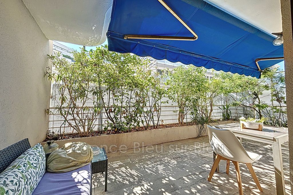 Achat appartement à vendre 3 pièces 58 m² - Antibes