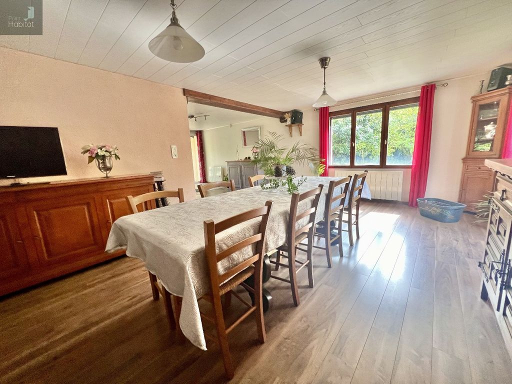 Achat maison à vendre 4 chambres 160 m² - Bertholène