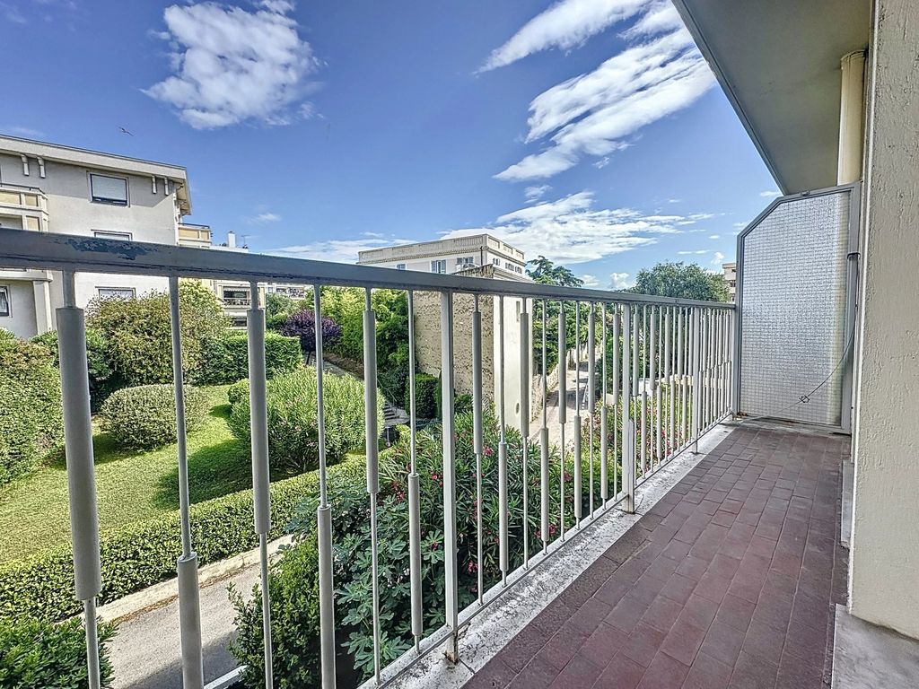 Achat appartement à vendre 2 pièces 31 m² - Nice