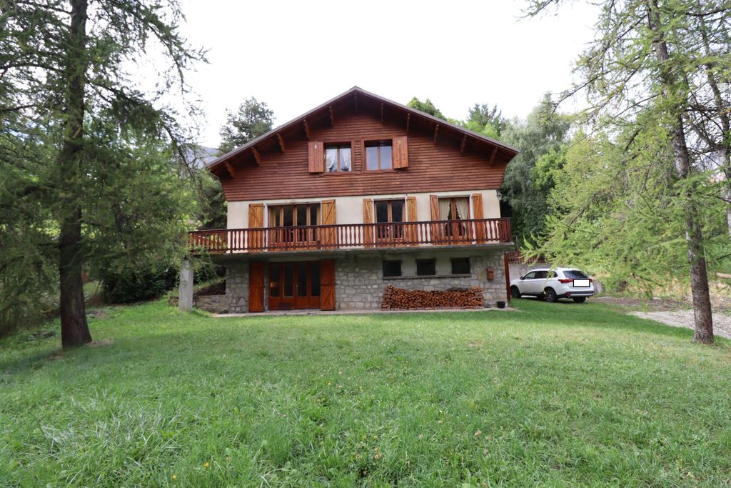 Achat maison à vendre 4 chambres 155 m² - Villars-Colmars