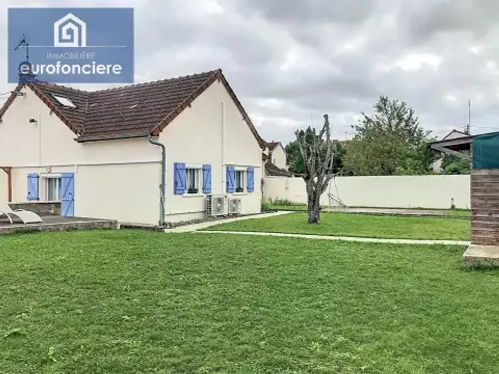 Achat maison à vendre 4 chambres 215 m² - La Chapelle-Saint-Luc