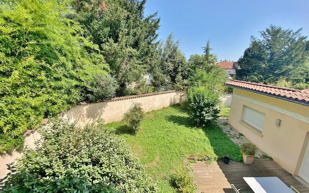 Achat maison à vendre 5 chambres 174 m² - Sainte-Foy-lès-Lyon