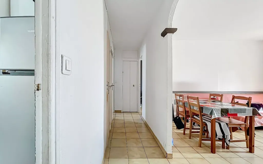 Achat appartement à vendre 3 pièces 55 m² - Fréjus