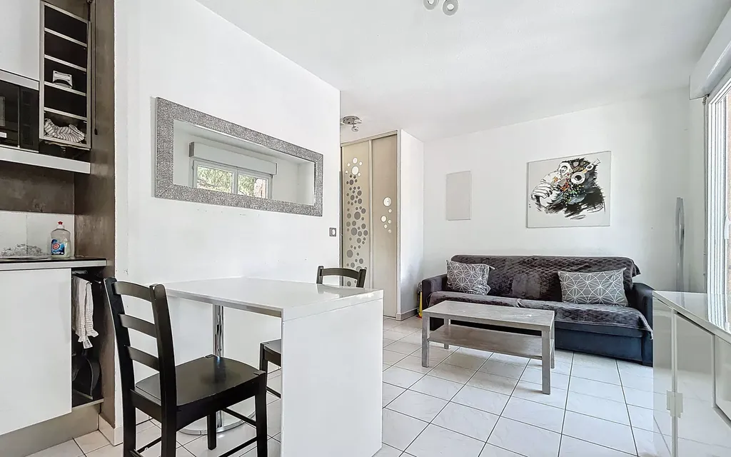 Achat appartement à vendre 2 pièces 23 m² - Fréjus