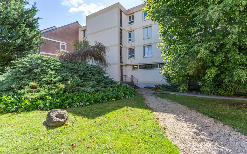 Achat appartement à vendre 3 pièces 53 m² - Crosne