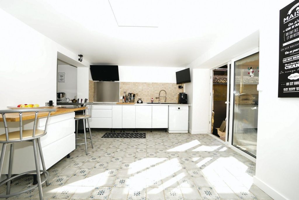 Achat maison à vendre 6 chambres 288 m² - Anderny