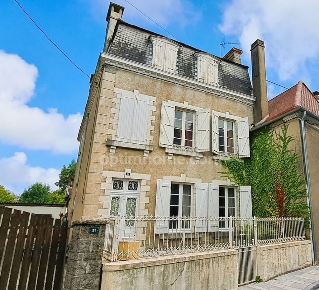 Achat maison à vendre 4 chambres 139 m² - Sauveterre-de-Béarn