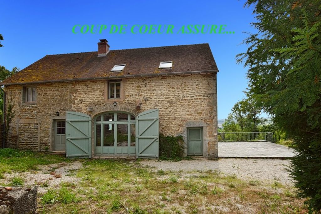 Achat maison à vendre 4 chambres 152 m² - Saint-Sernin-du-Plain