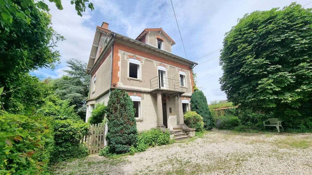 Achat maison à vendre 6 chambres 164 m² - Fismes