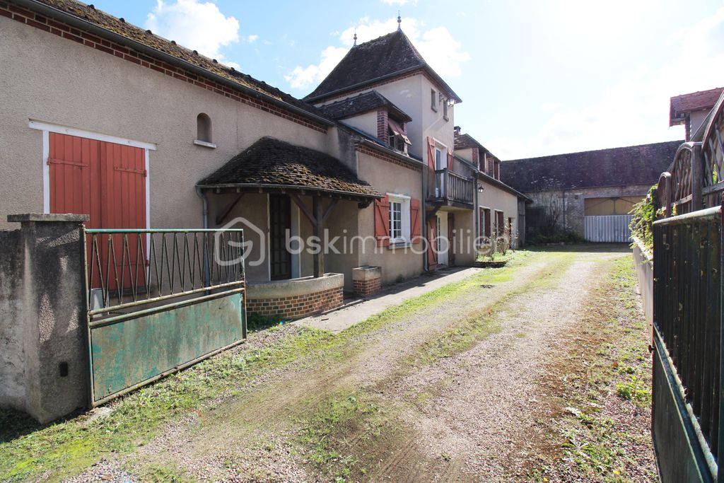 Achat maison à vendre 3 chambres 139 m² - Châtenay-sur-Seine