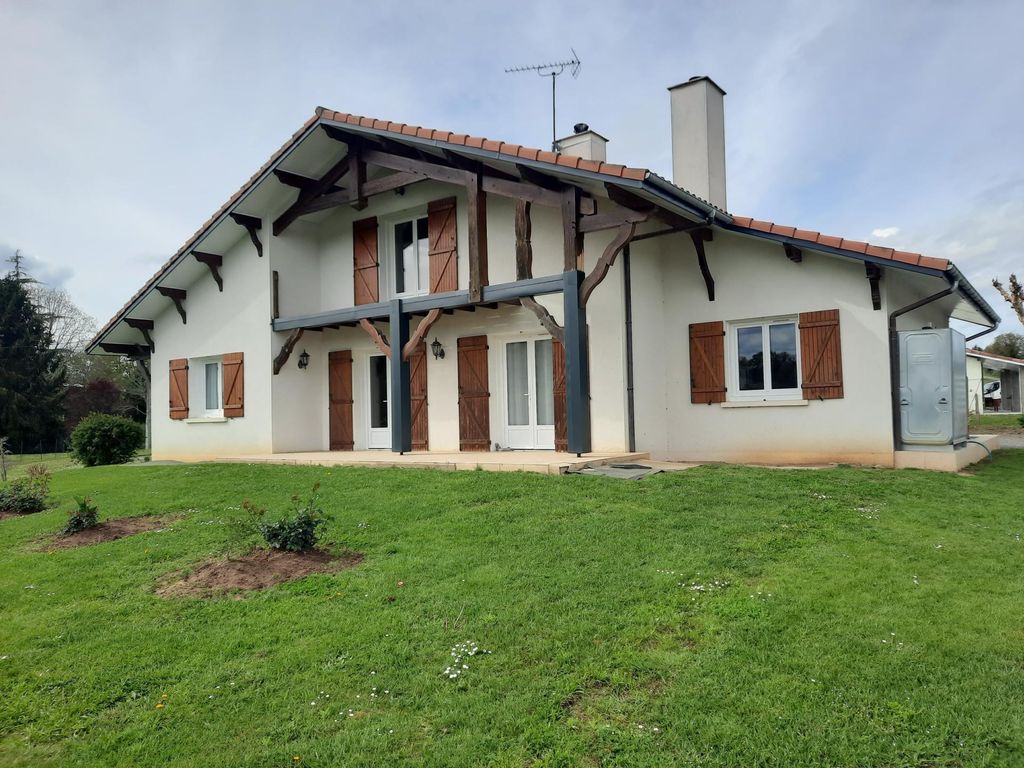 Achat maison à vendre 5 chambres 175 m² - Castelnau-Chalosse