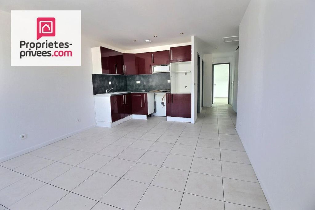 Achat appartement à vendre 4 pièces 64 m² - Le Luc