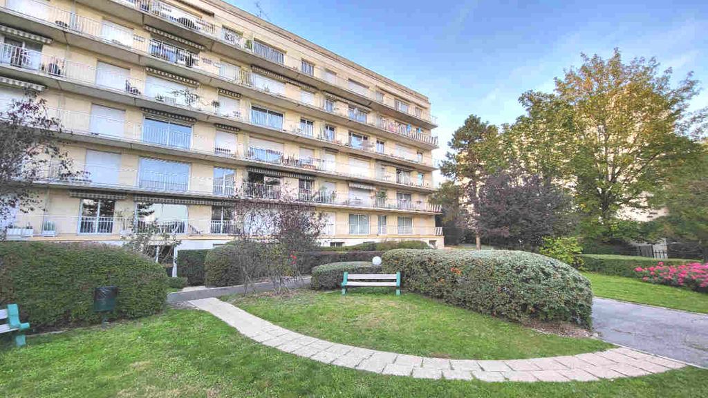 Achat appartement à vendre 4 pièces 79 m² - Versailles