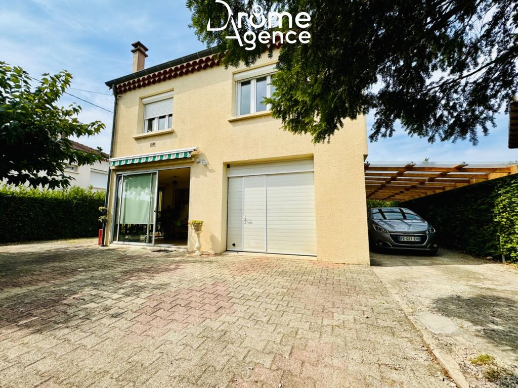 Achat maison à vendre 4 chambres 93 m² - Beaumont-lès-Valence