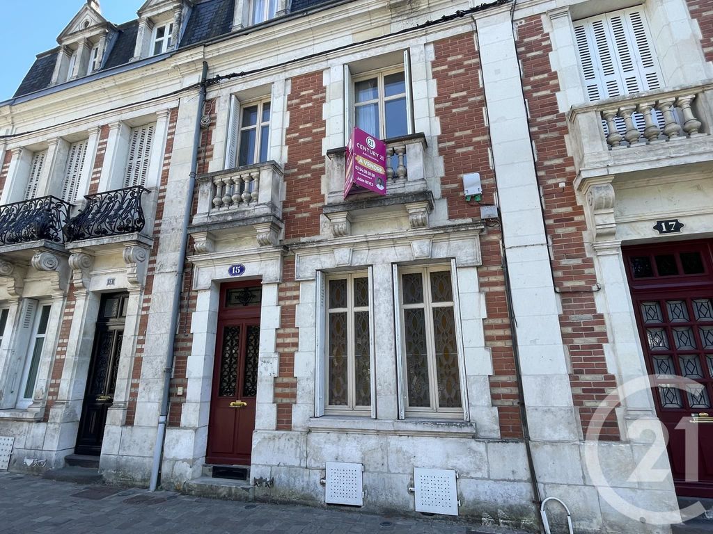 Achat maison à vendre 4 chambres 138 m² - Châteauroux