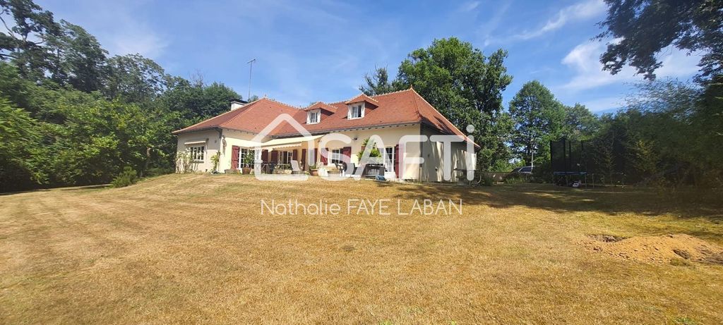 Achat maison à vendre 6 chambres 320 m² - Châtellerault