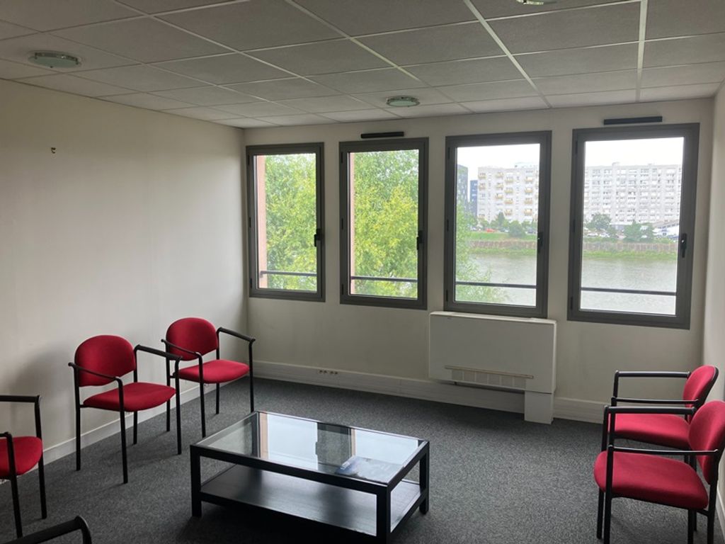 Achat studio à vendre 468 m² - Nantes