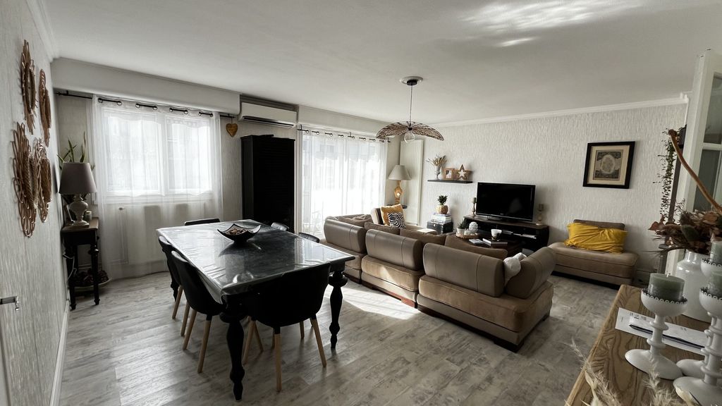 Achat appartement à vendre 4 pièces 81 m² - Pessac