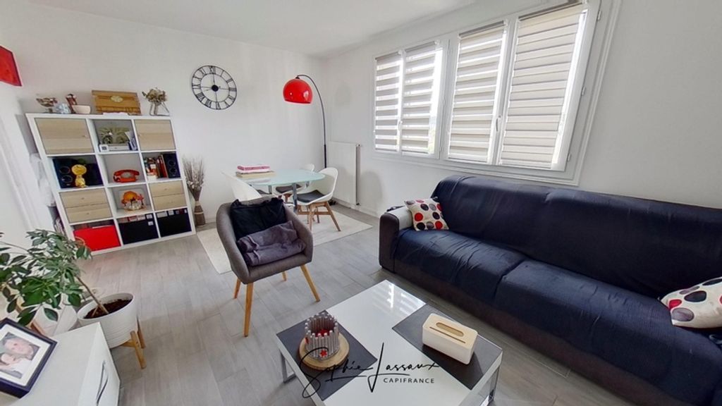 Achat appartement à vendre 3 pièces 56 m² - Les Clayes-sous-Bois