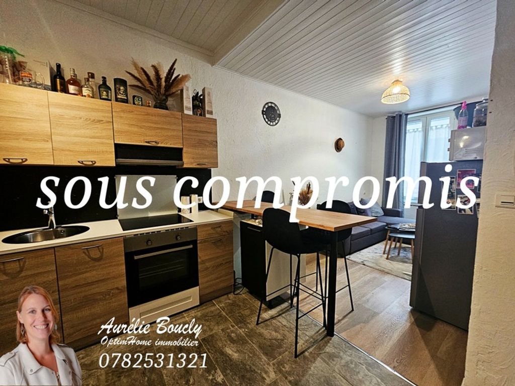 Achat appartement à vendre 2 pièces 33 m² - Saint-Laurent-du-Pont