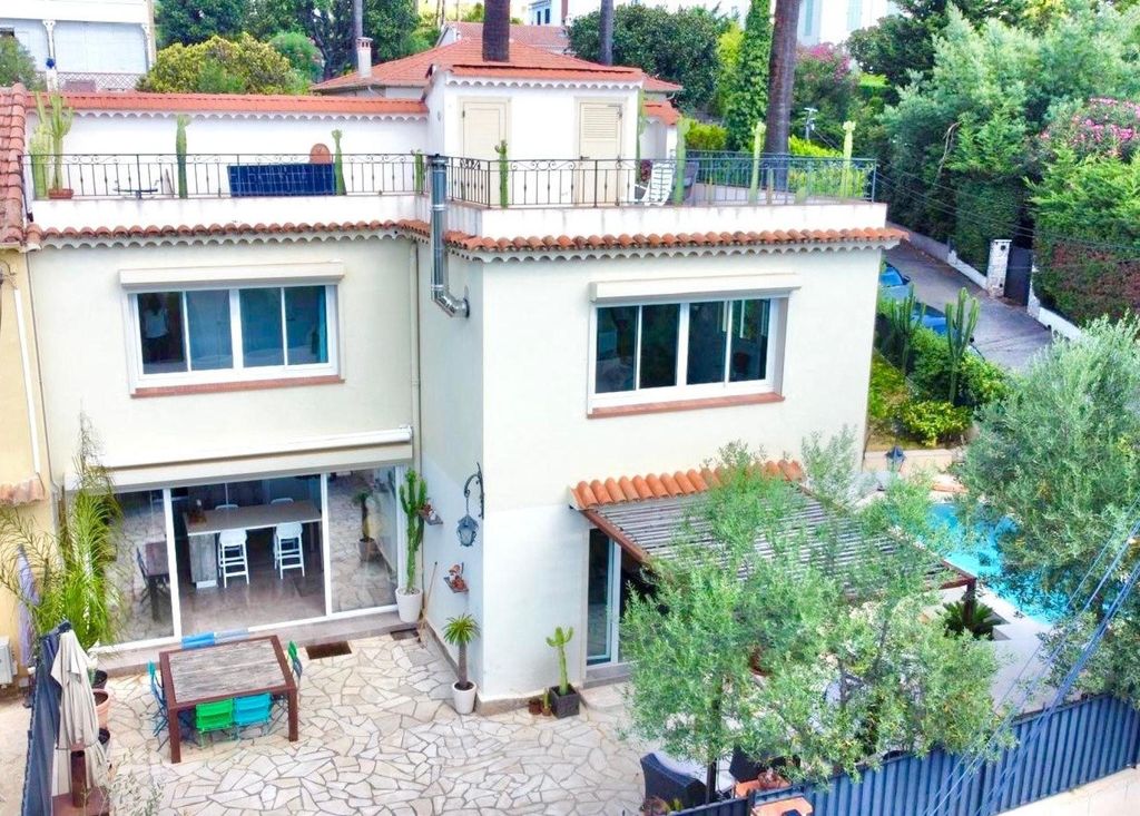 Achat maison à vendre 3 chambres 143 m² - Cannes