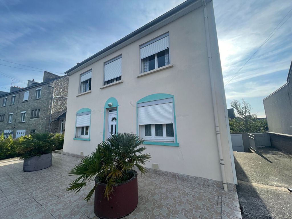 Achat maison à vendre 5 chambres 141 m² - Saint-Malo