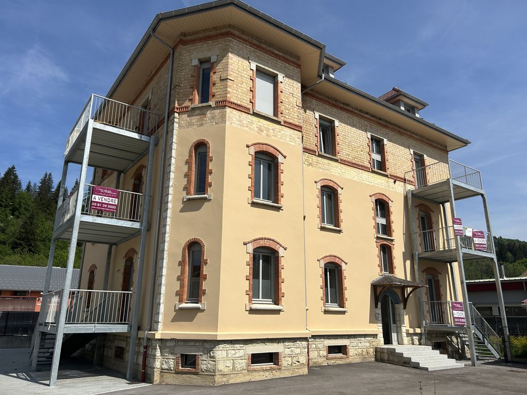 Achat appartement à vendre 4 pièces 94 m² - La Cluse-et-Mijoux