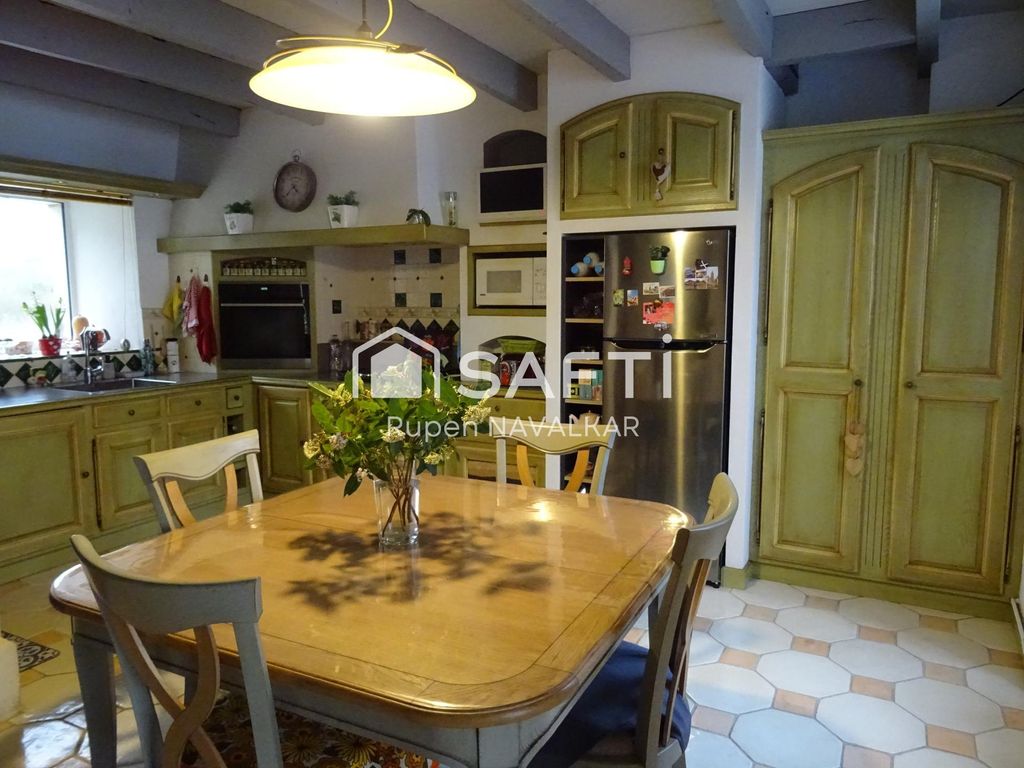 Achat maison à vendre 2 chambres 130 m² - Gond-Pontouvre